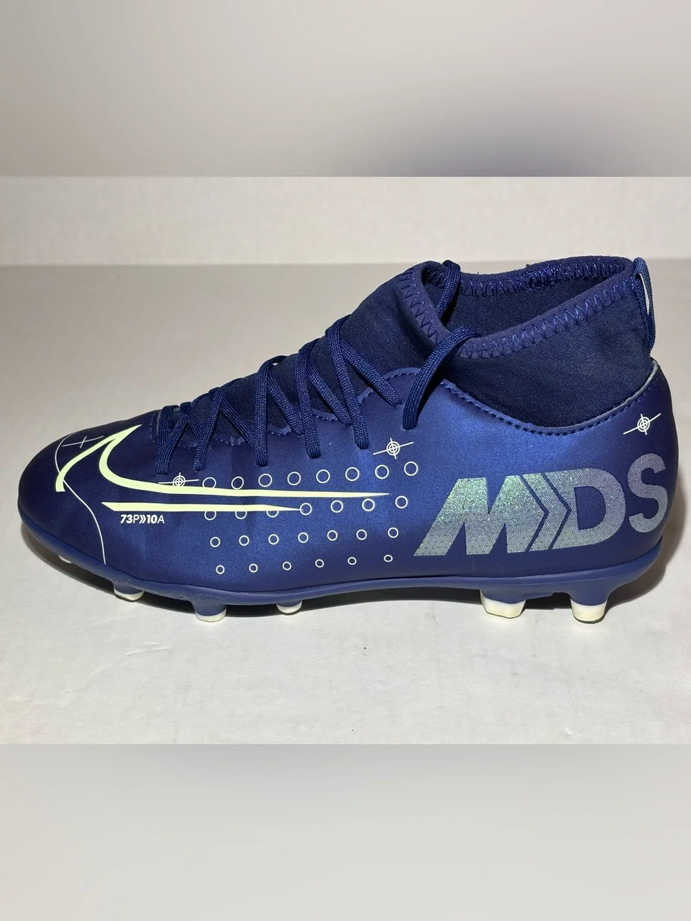 Nike Kids' Mercurial Superfly 7 Club MDS FG Soccer Cleats Size 4Y (BQ5418-401)